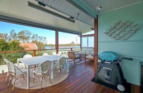 Harrington House | Riverside Retreat