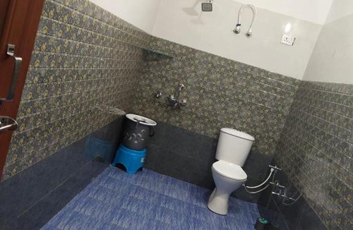 Khirsu House | Riwaj homestay