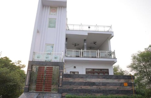 Agra Bed & Breakfast | Riyaarth Stays