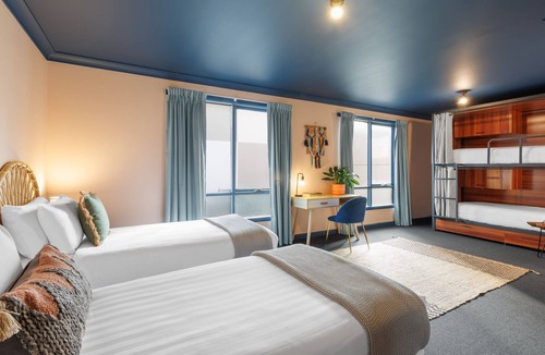 St Kilda Hotel | Roamer St Kilda