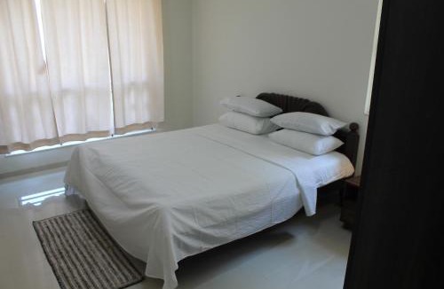 Oragadam Bed & Breakfast | Rockfort stay inn
