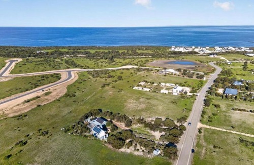 Warrenben House | Romantic eco friendly cottage by the sea