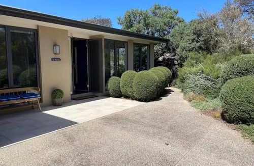 Blairgowrie Villa | Romantic Escape for Two 'Villa Biarritz Spa & Sauna in Blairgowrie