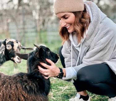 Penguin House | Romantic Farmlet Escape - Mini Goats & Firepit