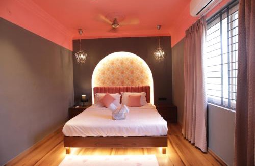 Denkanikota House | Romantic Jacuzzi Villa in Bangalore - Juliet Vista