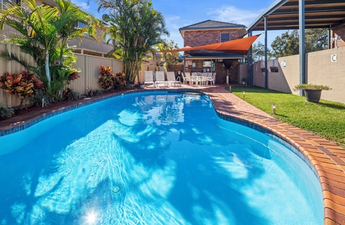Coffs Harbour Hotel | Romantic King Spa Suite Perfect for Couples in Coffs Harbour