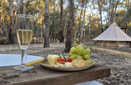 Moama Cabin | Romantic Nature Stay for 2 - Glamping 5 minutes from Moama and the Murray River