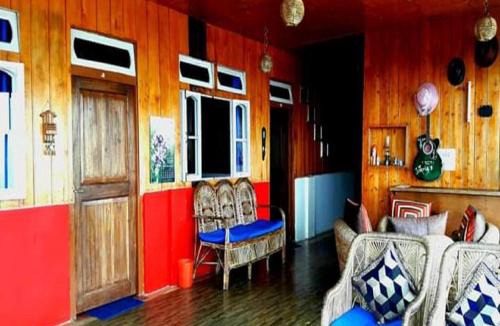 Kumai House | Rongo White House by StayApart