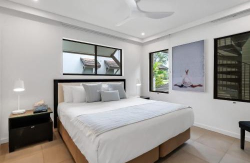 Port Douglas Apartment | Rooftop Tranquility at Stunning Temple Resort