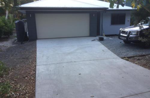 Rainbow Beach House | Room for rent