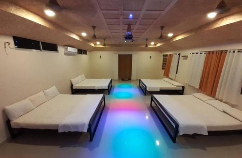 Anaimalai House | Room in Lodge - Royal Cottage, Anaimalai Room 6