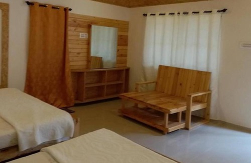 Anaimalai House | Room in Royal Cottage, Anaimalai