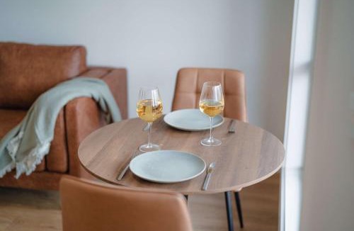 Dubbo Apartment | Ropa Premium Suite - Luxe Stay in Dubbo