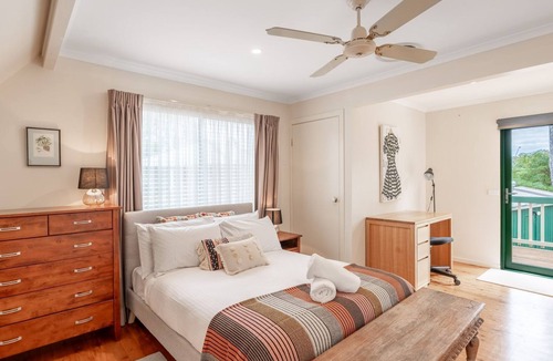 Malua Bay House | Rosa-Tranquil Retreat Near Malua Bay Beach