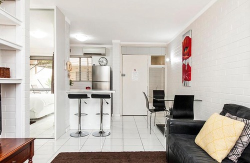 Shenton Park Apartment | Rosalie 02