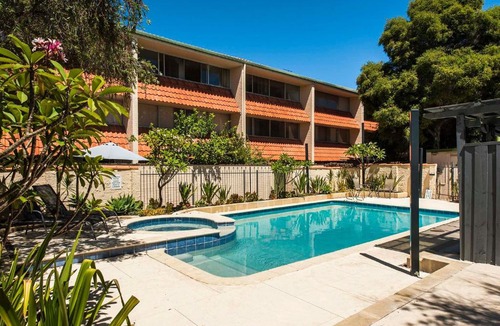 Shenton Park Apartment | Rosalie 35