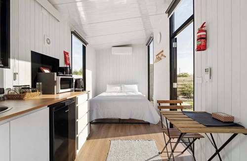 Rosebrook House | Rosebrook Riverviews by Tiny Away