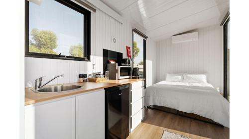 Rosebrook House | Rosebrook Riverviews by Tiny Away