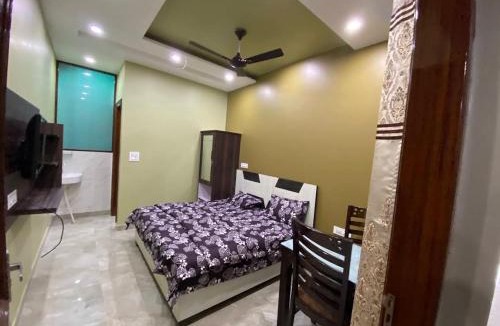 Una House | Royal Guest house