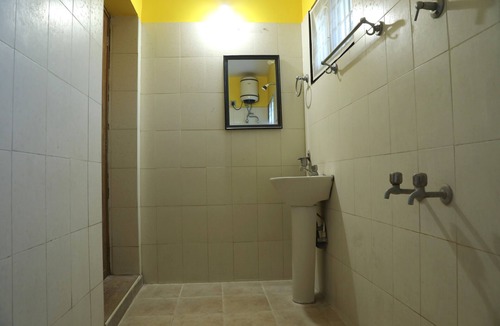 Thirukadaiyur House | Royal Shree Amirthayoga