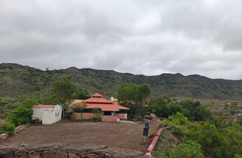 Sangli Hotel | Royal Villa Resort