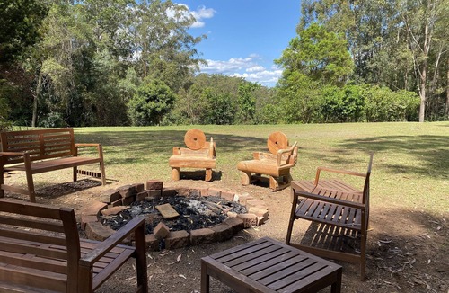 Crohamhurst House | Rustic Retreat - Sunshine Coast Hinterland