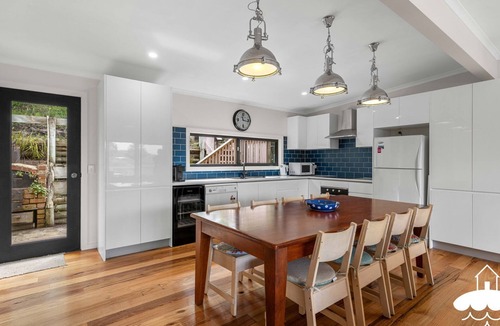 Sandy Point House | Ryans Rising Stay 3 Pay 2 Winter Special