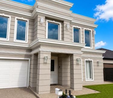 Lyndhurst Villa | Ryans Villa
