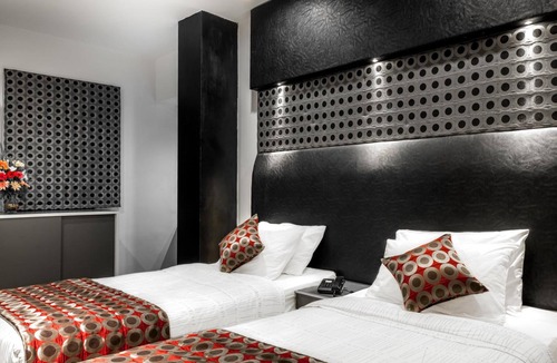 Mogappair Hotel | Saaral Residency