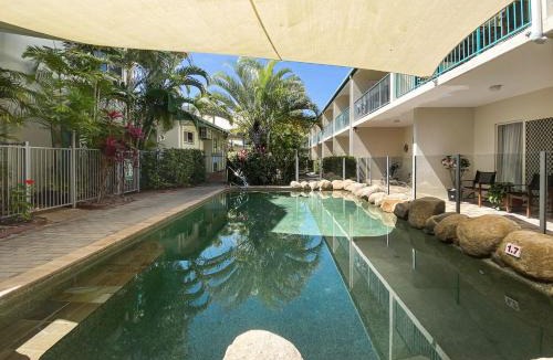 Horseshoe Bay Apartment | Sails on Horseshoe Apartment 6