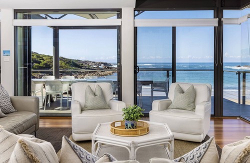 Boat Harbour House | Sails on the Beachfront is the ultimate contemporary, luxurious.