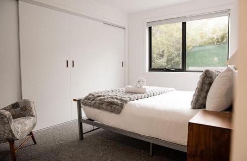 Bicheno House | SALT #2 - Rear Unit