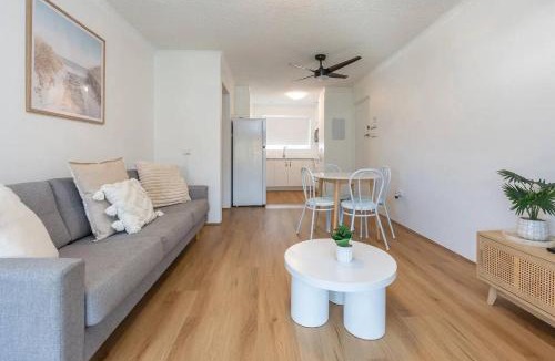 Forster Apartment | 'Salt & Mardi' Great location!