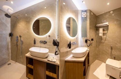 Gurugram Hotel | Saltstayz Premier - Manesar & Sector 86