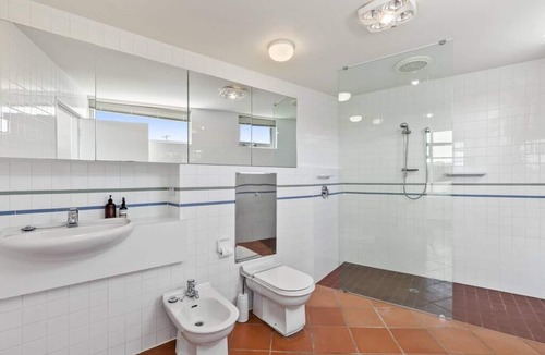Jan Juc House | Saltwater oceanfront views with pool, Pet Friendly
