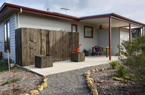 Bonney Apartment | Samphire: Coorong Accommodation