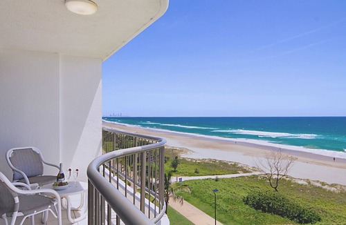 Tugun Apartment | San Simeon 47 - Absolute Beachfront Tugun - Min. 3 Night Stays!