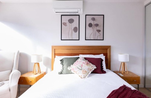Abbotsford Apartment | Sanctuary-Effortless City Escape