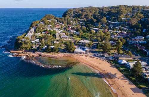 Avoca Beach House | Sandalwood