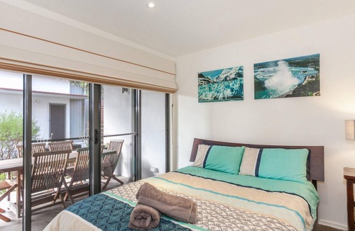 Lorne Apartment | Sandy Beach One - Comfort with a view