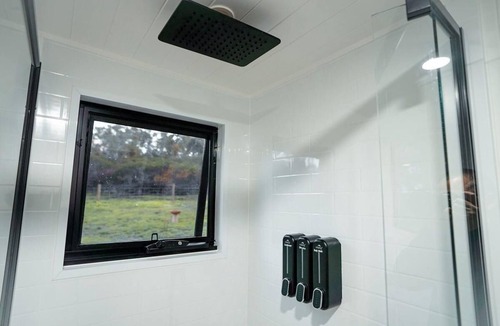 Yankalilla Bed & Breakfast | Sandy Hill Forest Tiny House