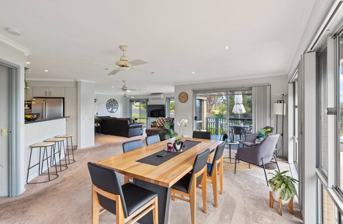 Eden Cottage | Sapphire Belle: Views and boat Parking