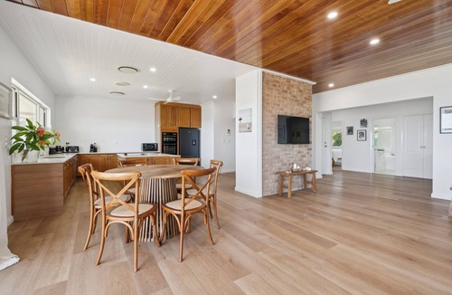 Sapphire Beach Apartment | Sapphire House – Luna Blue Apartment
