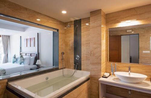 Marna Villa | Sapphire Sands by StayVista with Pvt Pool, 4 Jacuzzi at Siolim, Goa