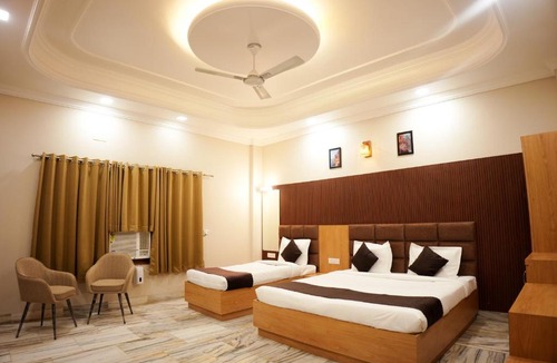 Varanasi Hotel | Satguru Villa
