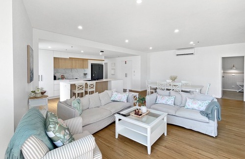 Batemans Bay Apartment | Scenic Batemans Bay Stay Near Golf Course