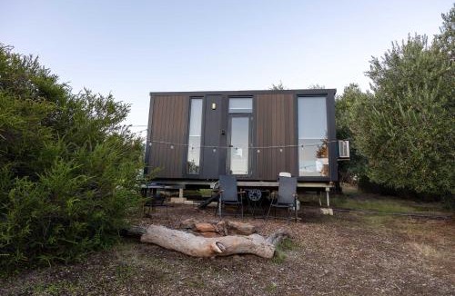 McLaren Vale House | Scrub Tiny House by Tiny Away