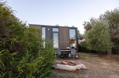 McLaren Vale House | Scrub Tiny House by Tiny Away