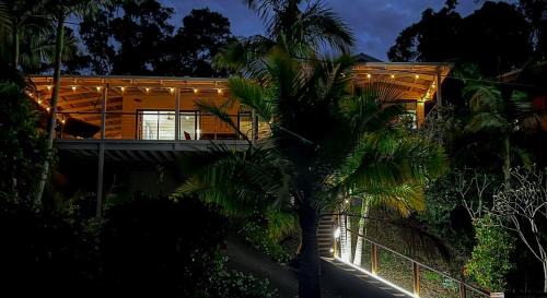 Elizabeth Beach House | Sea Breeze
