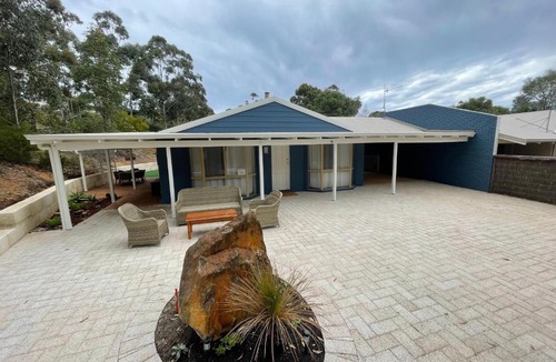 Eagle Bay House | Sea Gypsy